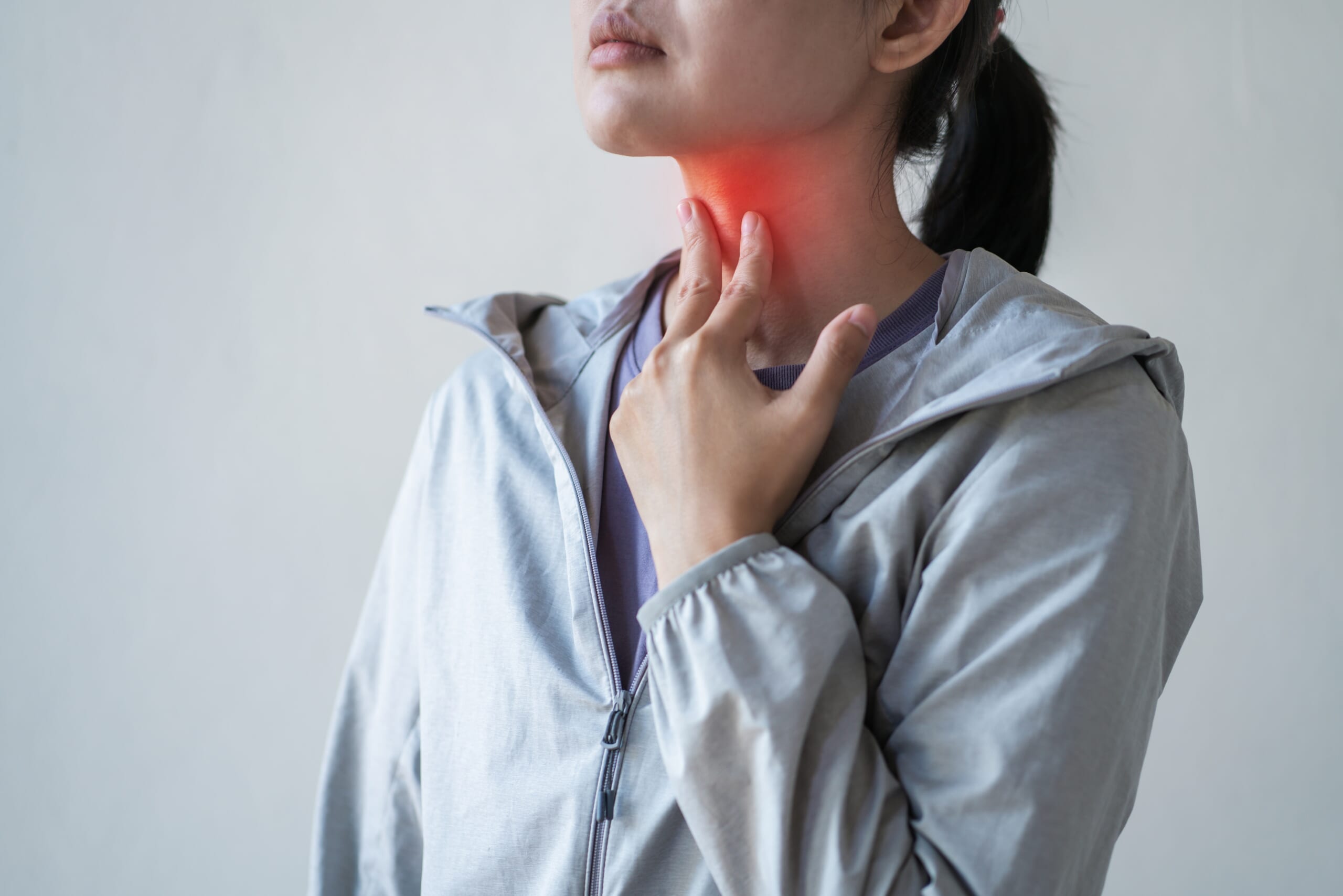 喉に炎症が起きる咽頭淋病とは？原因や症状、治療方法について解説